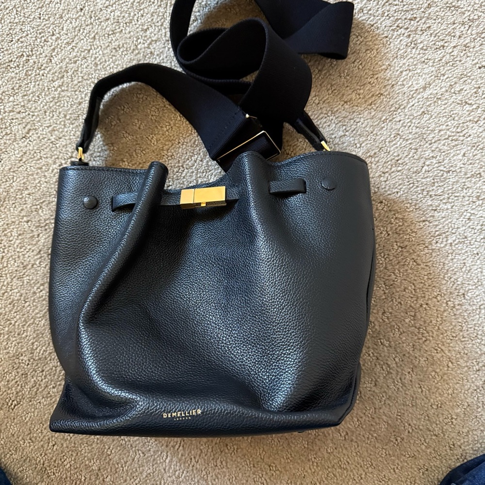 DeMellier  New York Leather Bucket Bag in Black Leather, Gold Hardware - Picture 5 of 16